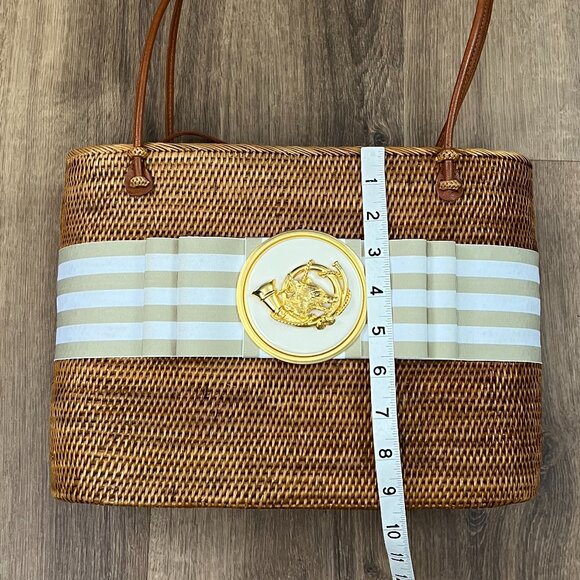 Bosom Buddy Hand Woven Straw 'The Hunt' Bag/Tote with Bow - Picture 8 of 13